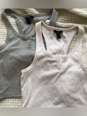 Forever 21 gray & white racer back cropped tank tops